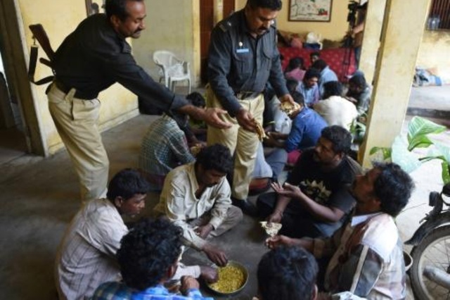 باكستان تطلق سراح 78 صيادًا هنديًا