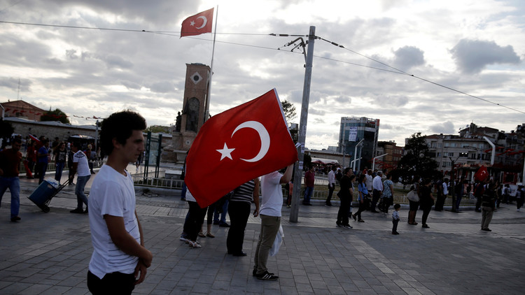 تمديد حالة الطوارىء في تركيا ثلاثة اشهر