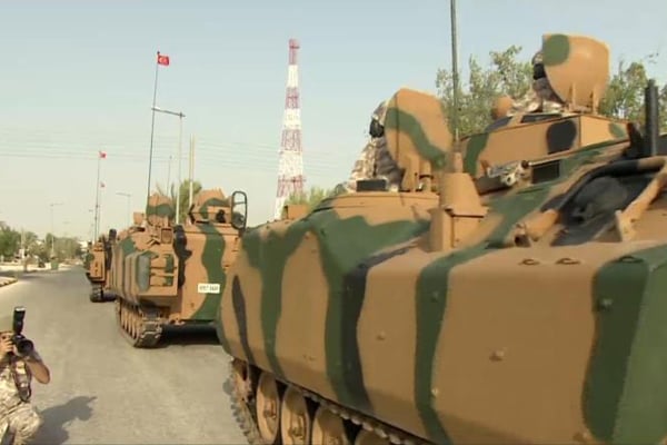 الدفعة الـ6 من القوات التركية تصل للدوحة