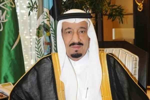 العاهل السعودي يأمر بالقبض على أمير اعتدى على مواطنين