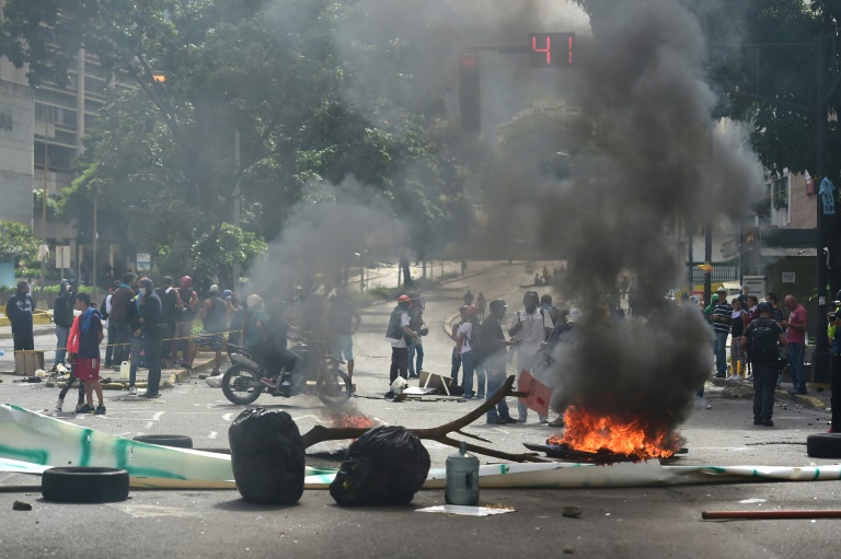 إضراب عام يعم فنزويلا بدعوة من المعارضة