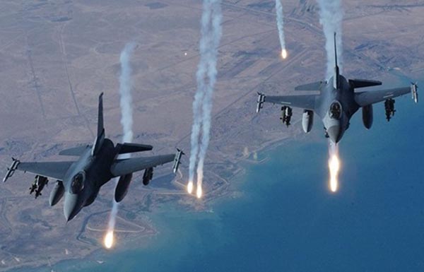 التحالف الدولي يؤكد مقتل 21 مدنيا في غارات ضد داعش