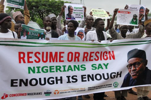 تظاهرات في نيجيريا تطالب الرئيس بخاري بالعودة أو التنحي