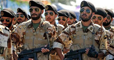 مقتل 4 وإصابة 8 بنيران جندي في قاعدة عسكرية إيرانية