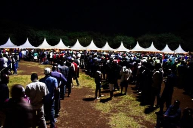 الكينيون بدأوا الادلاء باصواتهم في انتخابات عامة