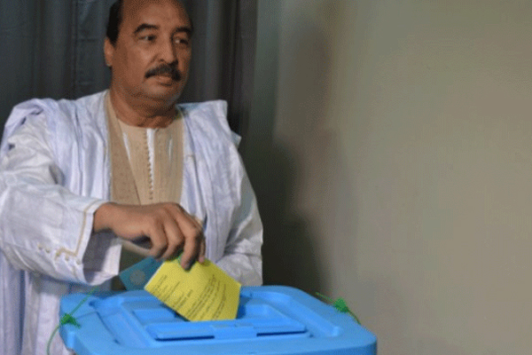 استفتاء موريتانيا .. ولد عبدالعزيز ينتصر