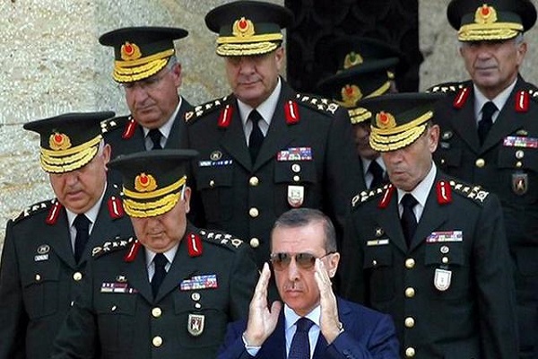 تغيير قادة القوات البرية والجوية والبحرية في تركيا