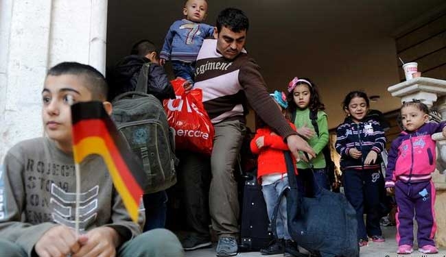 السجن لثلاثة سوريين دينوا بتهريب مهاجرين الى المانيا
