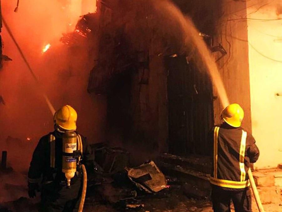 حريق يأتي على مبان مدرجة ضمن التراث العالمي في جدة