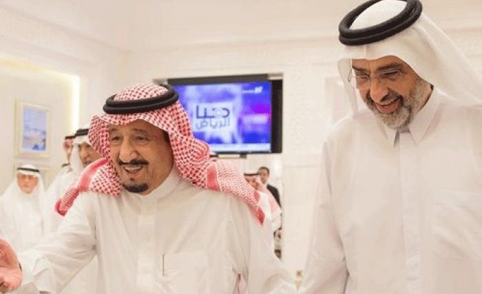 الملك سلمان مرحبا بالشيخ عبدالله آل ثاني 