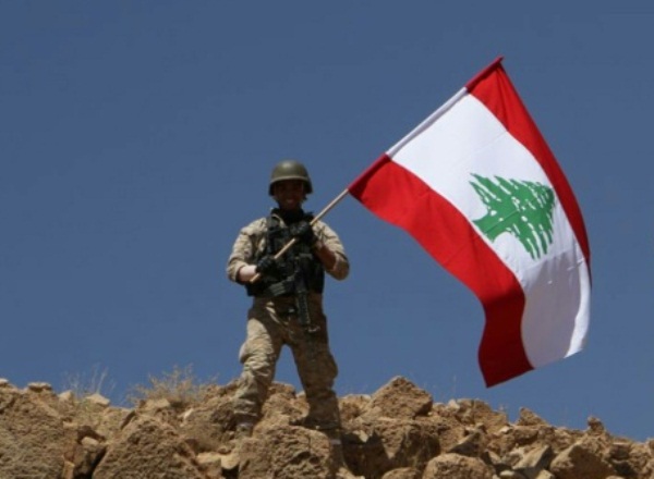 مقتل ثلاثة جنود لبنانيين في انفجار لغم قرب الحدود السورية