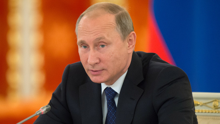 بوتين يريد الحد من تأثير الدولة على الانترنت ووسائل الاعلام