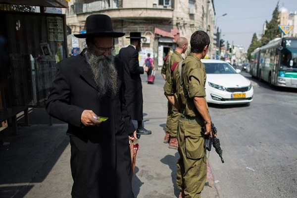 سائق فلسطيني يعيد 10 الاف دولار فقدها يهودي متشدد