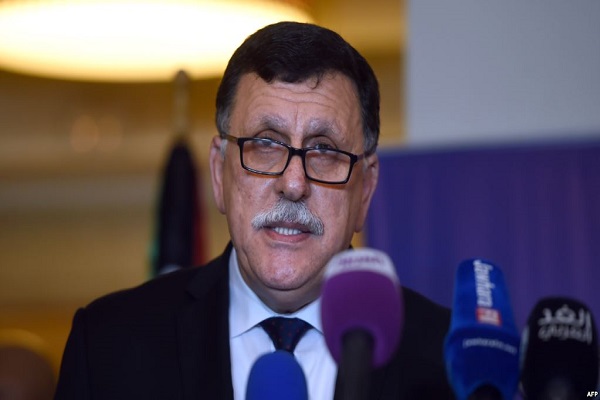 طرابلس تطلب دعم لندن لرفع الحظر الدولي على الاسلحة