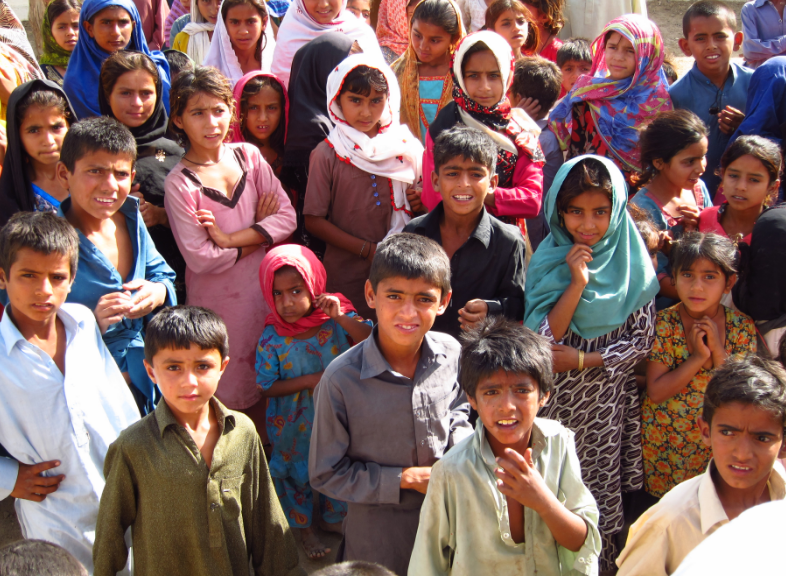 سكان باكستان يتجاوزون 207 ملايين نسمة