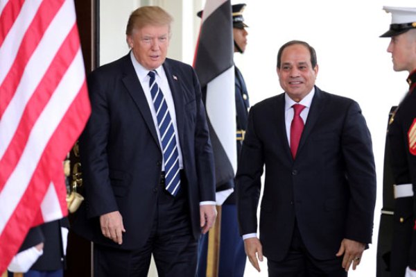 برلمانيون: تخفيض المعونة الأميركية يدخل بالشؤون المصرية