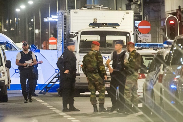 طعن جنديين في بروكسل بهجوم 