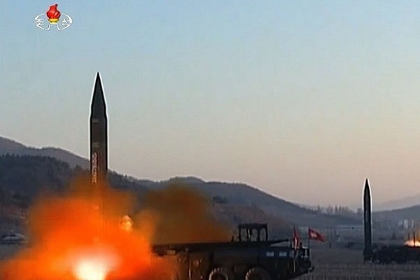 مجلس الامن يدين بحزم التجربة الصاروخية الكورية الشمالية