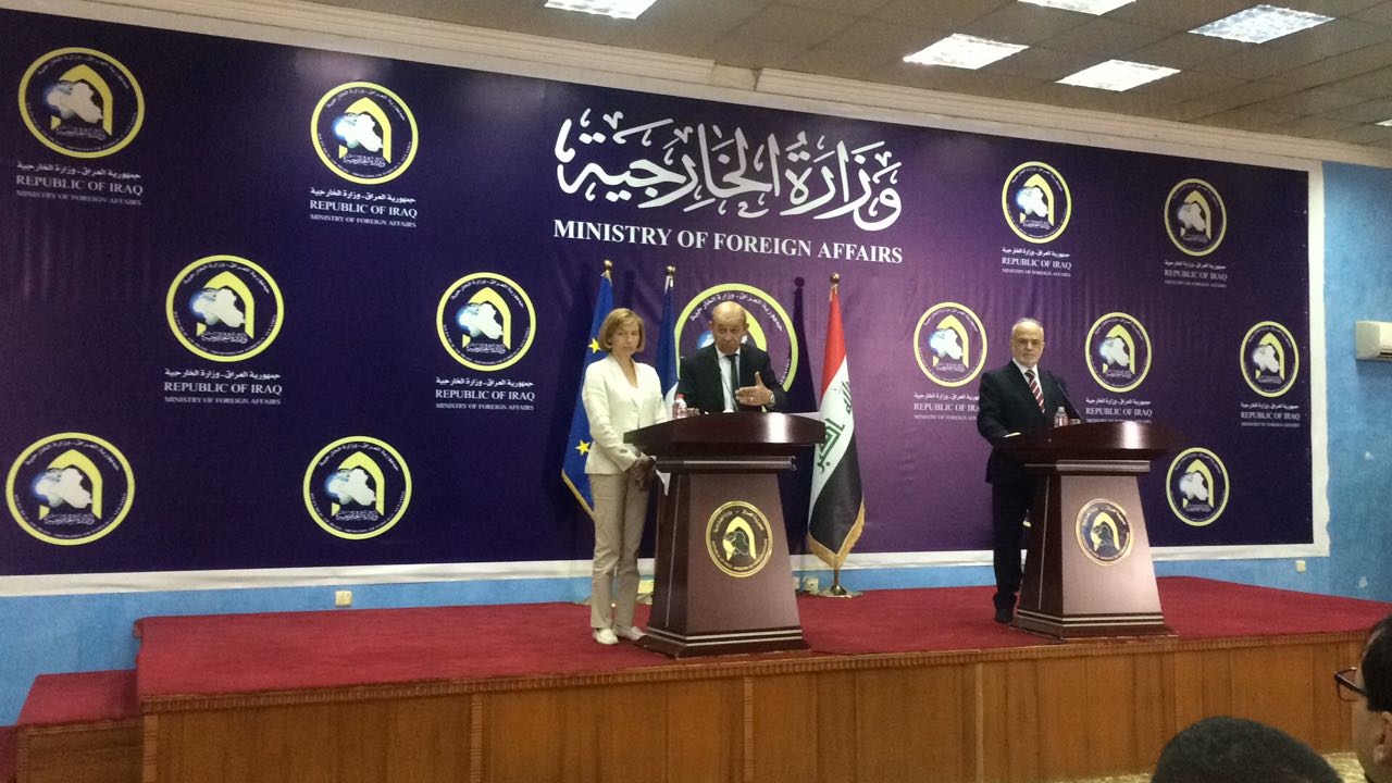 وزير الخارجية العراقي ووزير الدفاع والخارجية الفرنسيان في مؤتمر صحفي مشترك