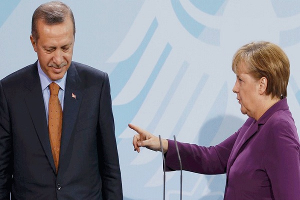 تركيا: موقف ميركل يعكس انكماشا في الأفق