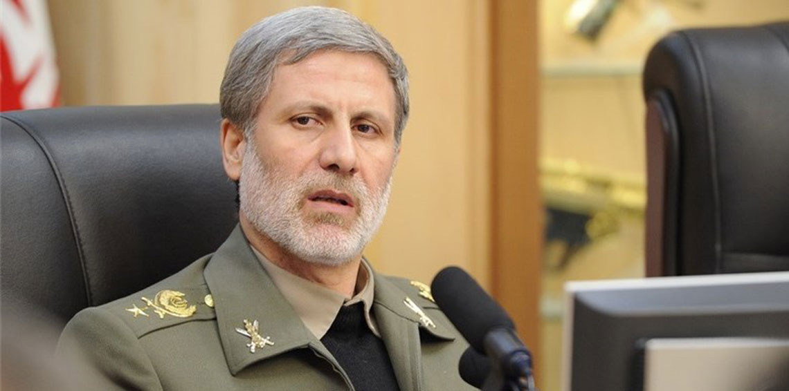 وزير الدفاع الايراني يؤكد أولوية تطوير برنامج الصواريخ