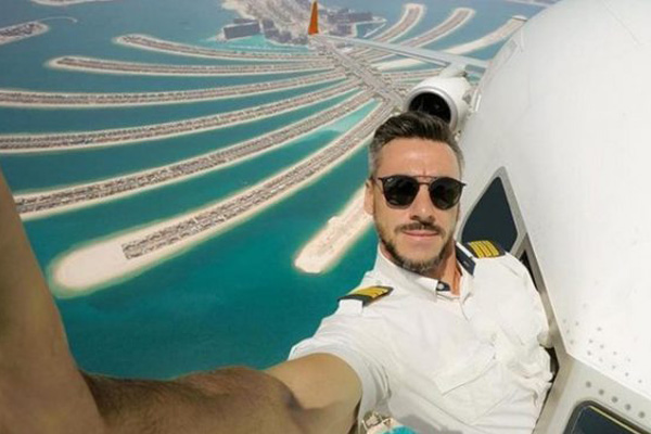 «سيلفي» لطيار يحلق فوق دبي تشعل مواقع التواصل