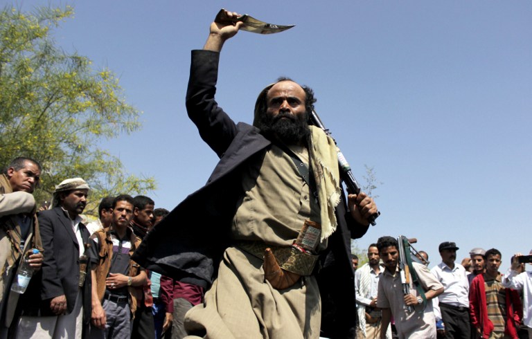 الحوثيون يهددون بضرب الامارات واهداف نفطية سعودية