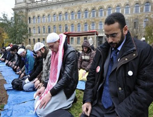 دراسة: المسلمون متمسكون بالبلد الذي يعيشون فيه بأوروبا