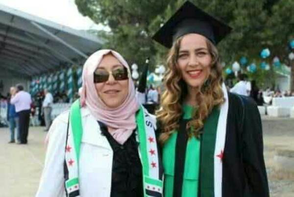 مقتل معارضة سورية وابنتها في اسطنبول