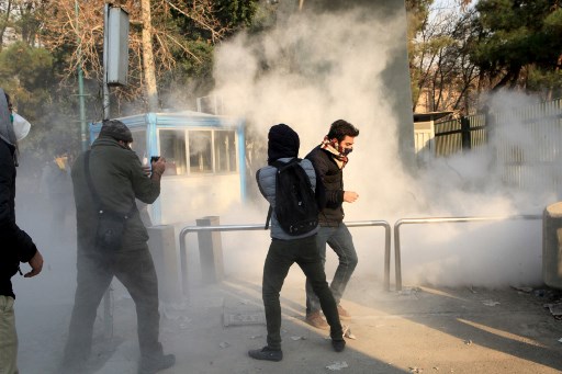ماذا تعني تظاهرات ايران للرئيس حسن روحاني؟