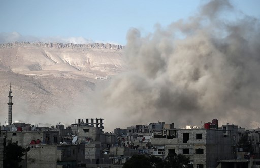 قوات النظام تخوض معارك عنيفة قرب دمشق لفك الحصار عن قاعدة عسكرية