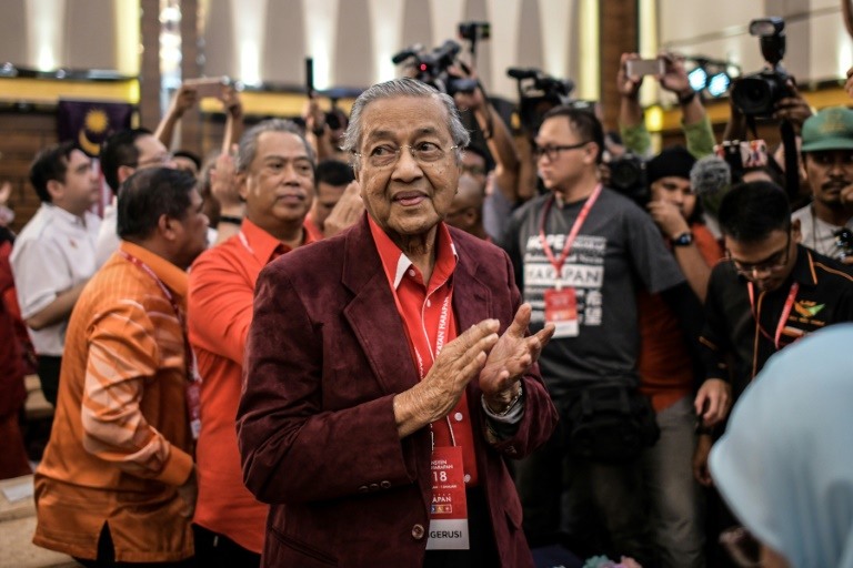 رئيس الوزراء الماليزي الأسبق مرشح المعارضة للانتخابات التشريعية
