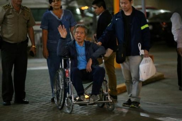 الرئيس البيروفي السابق فوجيموري يغادر المستشفى حرا بعد عفو رئاسي
