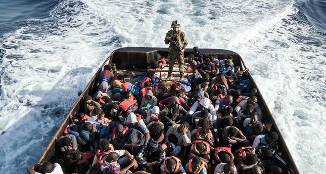 غرق 25 شخصًا في قارب مهاجرين قبالة سواحل ليبيا