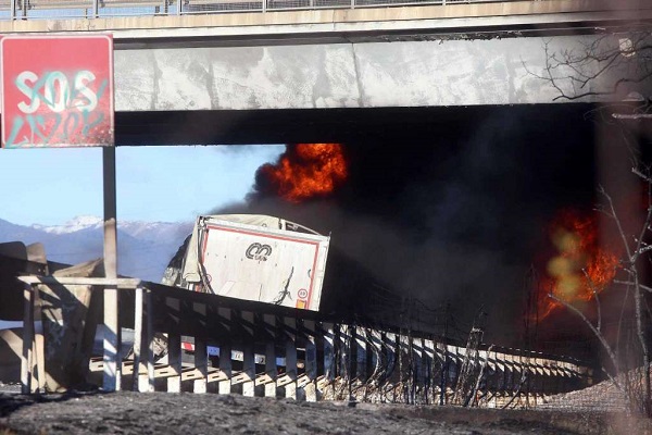 ستة قتلى في اصطدام سيارة فرنسية بشاحنة صهريج في ايطاليا