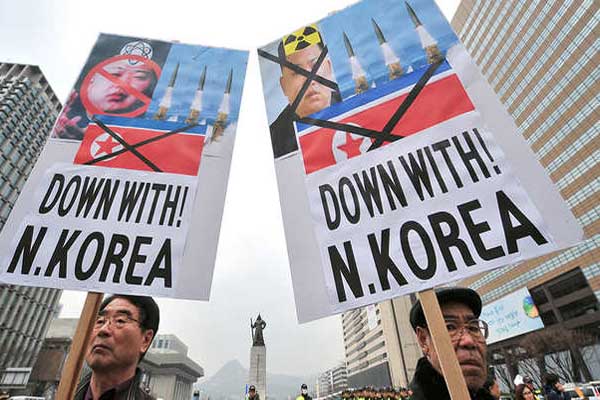 كوريا الشمالية تعيد العمل بخط الاتصال الساخن مع الجنوب