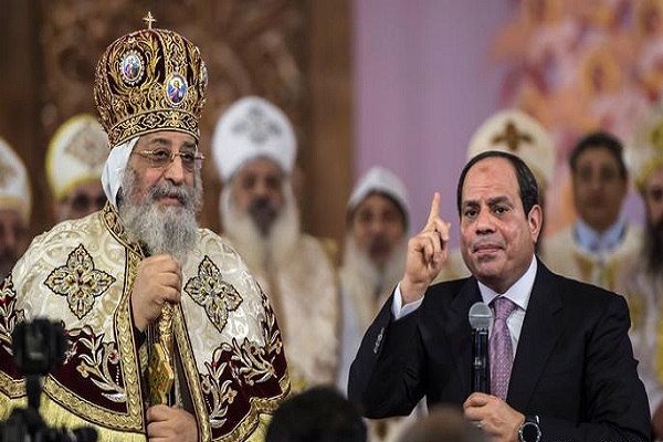 اقباط مصر يحيون قداس الميلاد وسط إجراءات أمنية مشددة