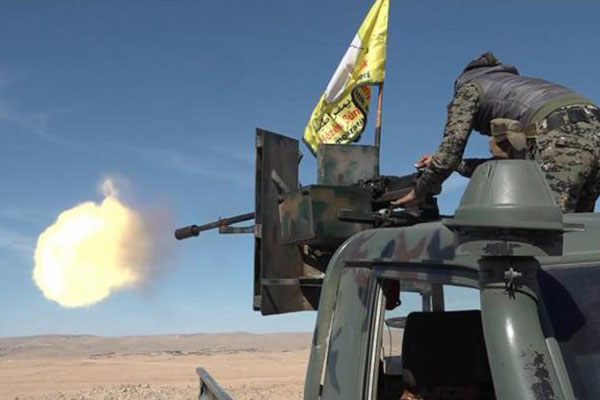 عناصر من داعش يسلمون أنفسهم لقوات سوريا الديمقراطية