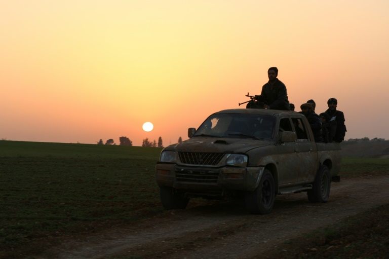 قوات النظام السوري تسيطر على عشرات القرى المحاذية لمطار أبو الضهور
