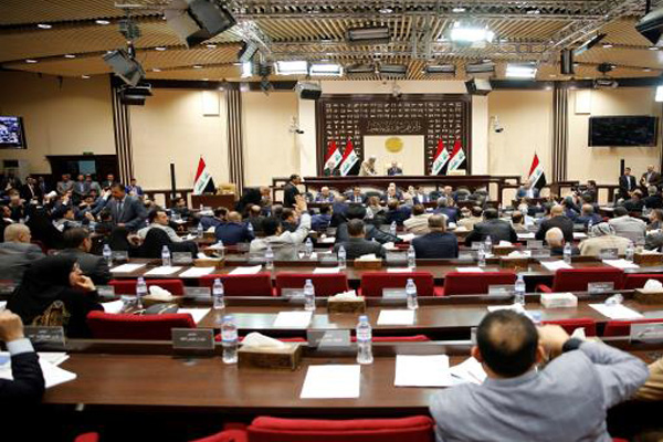 العراق... قانون انتخابي يمنع 100 نائب من الترشح مجددًا