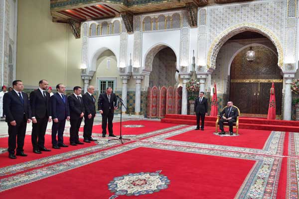 العاهل المغربي يعيّن خمسة وزراء جدد