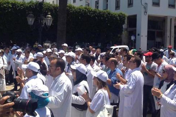 أطباء المغرب ينتفضون ضد وزارة الصحة