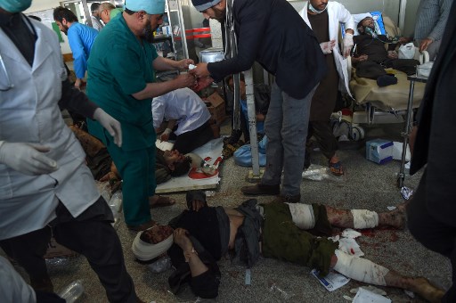 نحو مئة قتيل في اعتداء بسيارة اسعاف مفخخة في كابول
