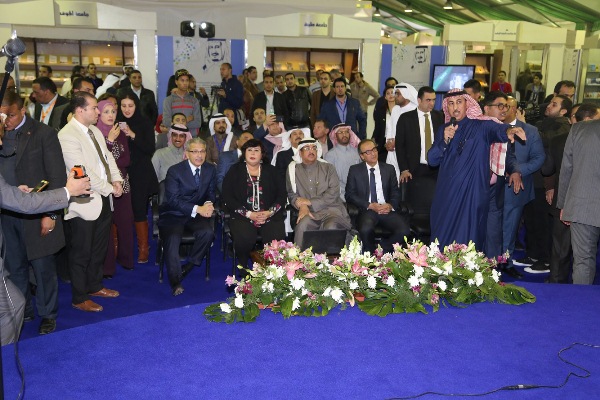 وزيرة الثقافة المصرية تشيد بالجناح السعودي بمعرض الكتاب