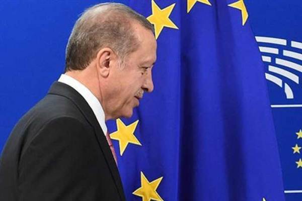 أردوغان يصر على خيار الانضمام للاتحاد الأوروبي