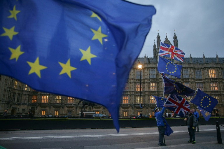 مشروع قرار أوروبي يجيز فرض عقوبات على بريطانيا