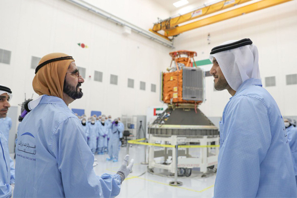 محمد بن راشد: دشنا أول قمر صناعي عربي بأياد وطنية 100%