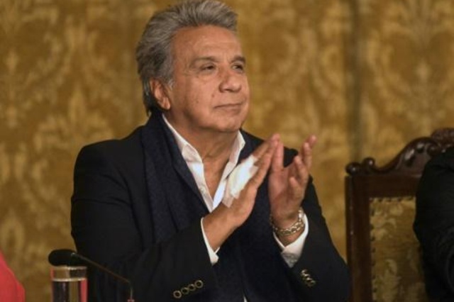 الإكوادوريون صوّتوا ضد إعادة انتخاب الرئيس لولايات غير محددة