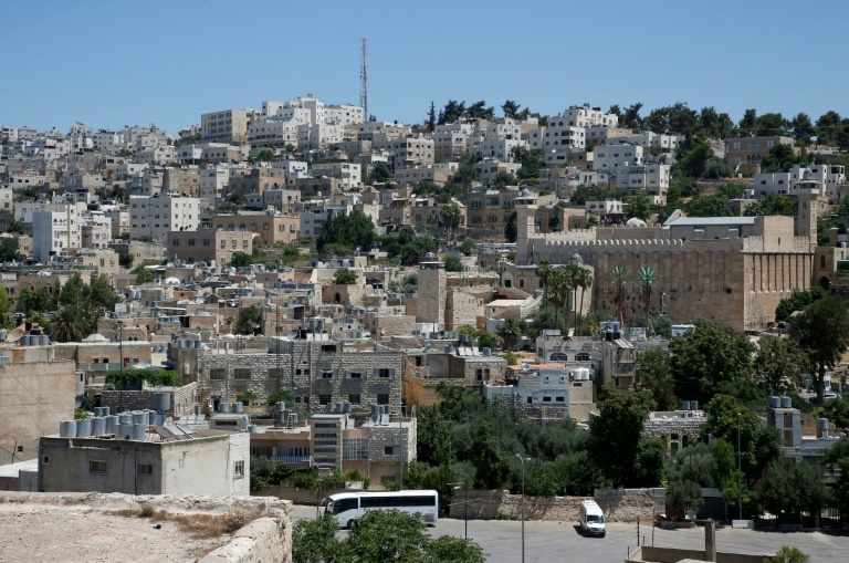 اسرائيل تعمل لاضفاء الشرعية على بؤرة استيطان عشوائية