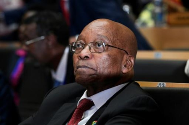 الحزب الحاكم في جنوب أفريقيا يرجئ إلى الأربعاء حسم مصير زوما